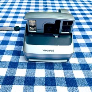 Polaroid 600